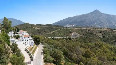 Detached Villa in Nueva Andalucía