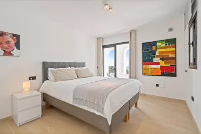 Detached Villa in Nueva Andalucía