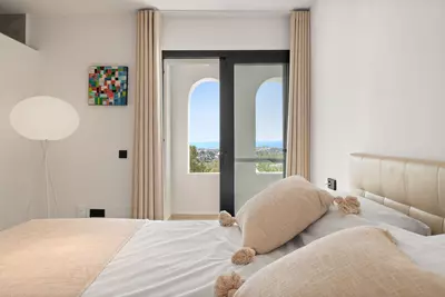 Detached Villa in Nueva Andalucía