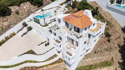 Detached Villa in Nueva Andalucía