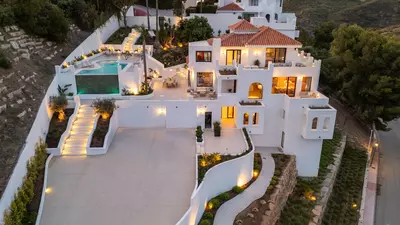 Detached Villa in Nueva Andalucía