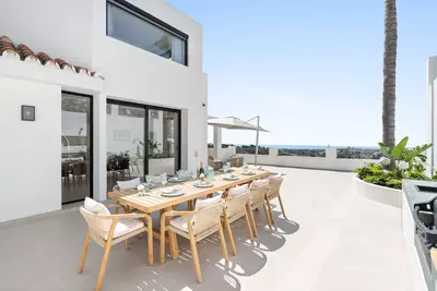 Detached Villa in Nueva Andalucía
