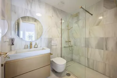 Top Floor Apartment in Puerto Banús
