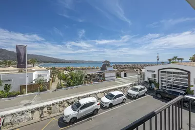 Top Floor Apartment in Puerto Banús