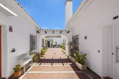 Top Floor Apartment in Puerto Banús