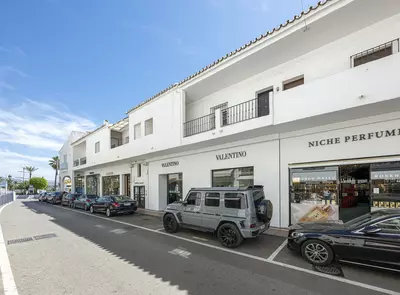 Top Floor Apartment in Puerto Banús