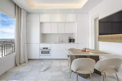 Top Floor Apartment in Puerto Banús