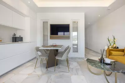 Top Floor Apartment in Puerto Banús