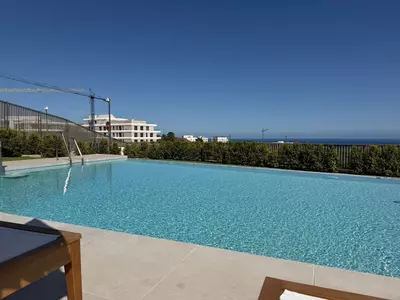 Middle Floor Apartment in Estepona