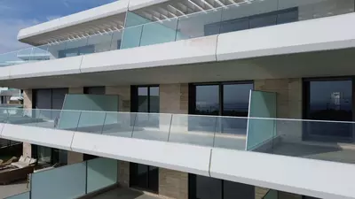Middle Floor Apartment in Estepona