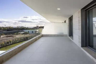 Middle Floor Apartment in Estepona