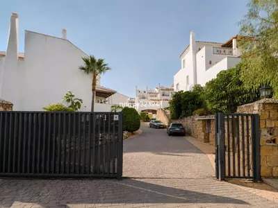 Ground Floor Apartment in Nueva Andalucía