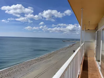 Top Floor Apartment in Casares Playa