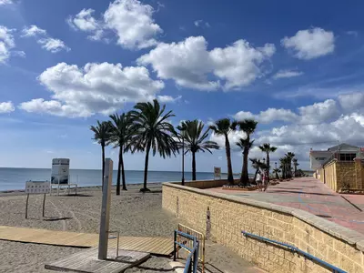 Top Floor Apartment in Casares Playa