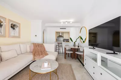 Middle Floor Apartment in Puerto Banús