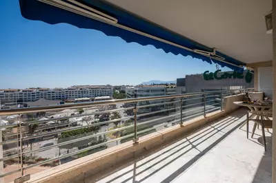 Middle Floor Apartment in Puerto Banús