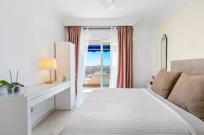 Middle Floor Apartment in Puerto Banús