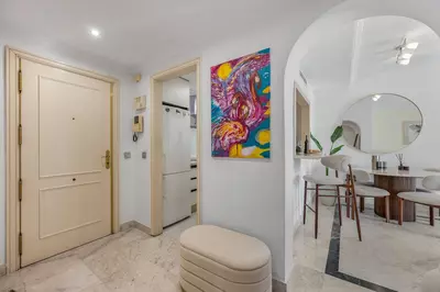 Middle Floor Apartment in Puerto Banús