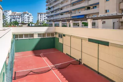 Middle Floor Apartment in Puerto Banús