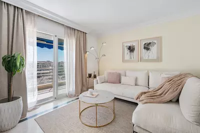 Middle Floor Apartment in Puerto Banús