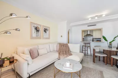 Middle Floor Apartment in Puerto Banús