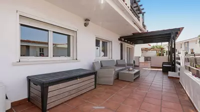 Middle Floor Apartment in Manilva