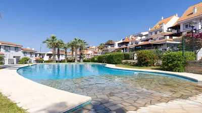 Middle Floor Apartment in Manilva