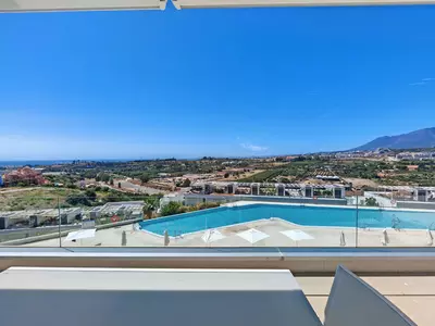 Middle Floor Apartment in Cancelada