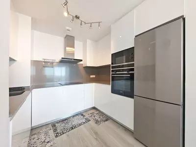 Middle Floor Apartment in Cancelada