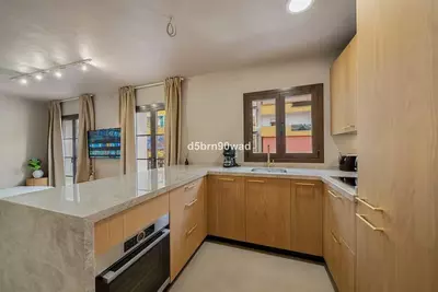 Middle Floor Apartment in Marbella