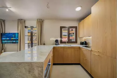 Middle Floor Apartment in Marbella