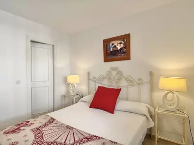 Middle Floor Apartment in Nueva Andalucía