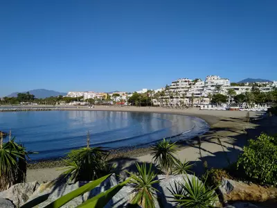 Middle Floor Apartment in Nueva Andalucía