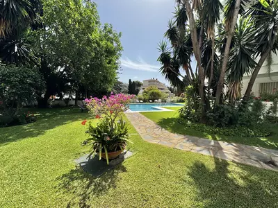 Middle Floor Apartment in Nueva Andalucía