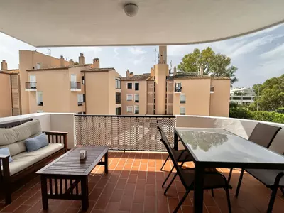 Middle Floor Apartment in Nueva Andalucía