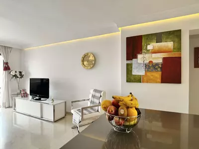 Middle Floor Apartment in Nueva Andalucía
