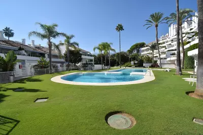 Ground Floor Apartment in Río Real