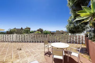 Semi-Detached House in Artola
