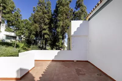 Semi-Detached House in Artola