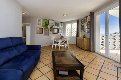 Semi-Detached House in Artola