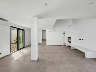 Semi-Detached House in Estepona
