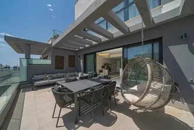Middle Floor Apartment in Estepona