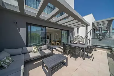 Middle Floor Apartment in Estepona