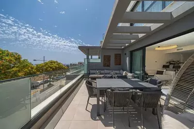 Middle Floor Apartment in Estepona