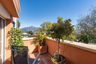 Penthouse in Nueva Andalucía