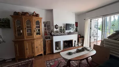Middle Floor Apartment in Nueva Andalucía