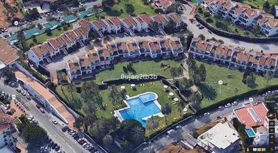 Middle Floor Apartment in Nueva Andalucía