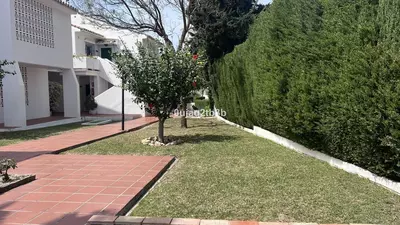 Middle Floor Apartment in Nueva Andalucía
