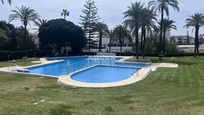 Middle Floor Apartment in Nueva Andalucía