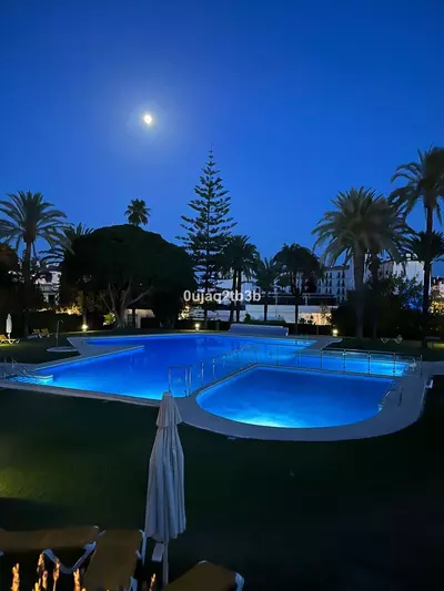 Middle Floor Apartment in Nueva Andalucía